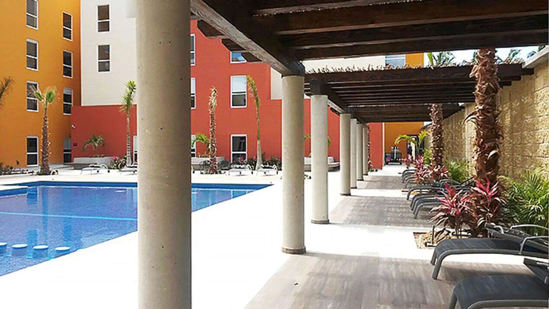 City Express Plus By Marriott Cabo San Lucas Hotel