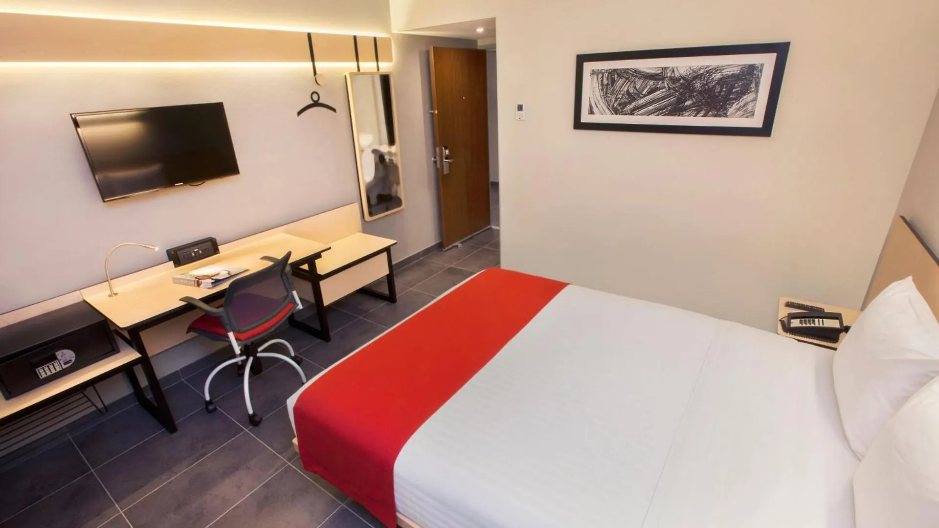 City Express Plus By Marriott Cabo San Lucas